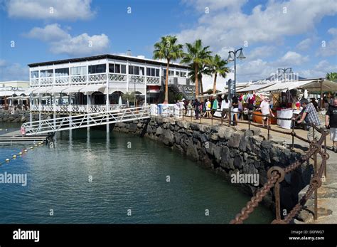 dh Marina Rubicon PLAYA BLANCA LANZAROTE Promenade restaurant Stock Photo: 51980439 - Alamy