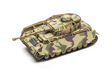 Build review of Academy Panzer IV Ausf H scale model kit | FineScale Modeler Magazine