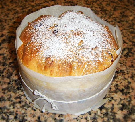 Mrs C's Recipe Corner: Panettone (using bread machine)