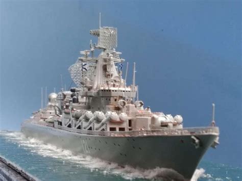 Project 1164 Slava - Moskva - 1/700 Trumpeter - iModeler