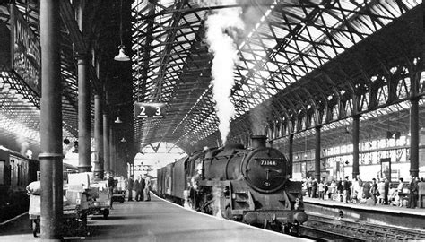 Manchester Exchange railway station | Wikiwand | Manchester train, Old ...