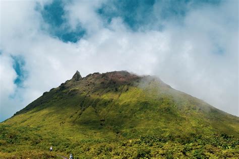 Guadeloupe Vulkan - Vulkan La Soufriere Guadeloupe Entfernt Fototapete ...