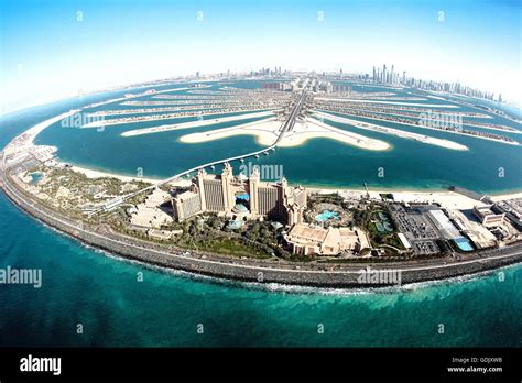 Aerial view of Palm Jumeirah and Atlantis hotel, Dubai, United arab ...