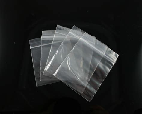 100 2x2 inch resealable clear plastic bags 2mm thick with