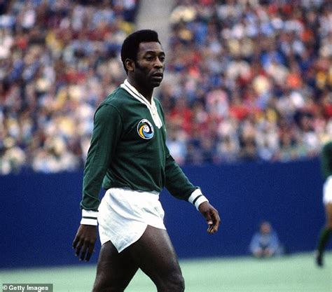 New York Cosmos honor former player Pele after Brazil soccer icon and ...