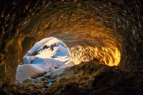 Gallery: The fleeting beauty of caves made from ice and snow