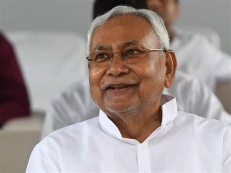 Bihar CM Nitish Kumar Resigns, Gets A Call From Prime Minister Narendra ...