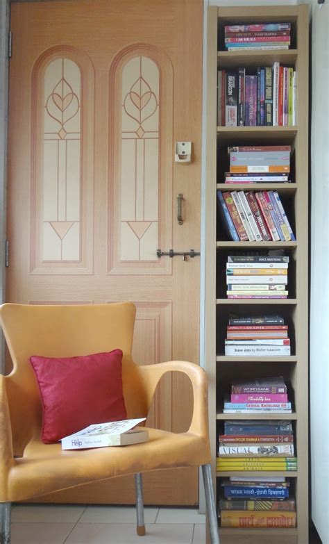 Small Space Bookshelf Idea