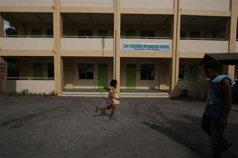 DepEd seeks P200 million for Taal school repairs | Philstar.com