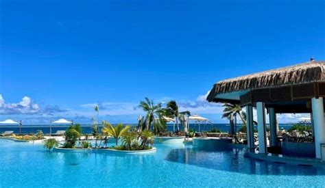 🌴 Luxe Tahiti Hilton Vacation from over Half Off 😍