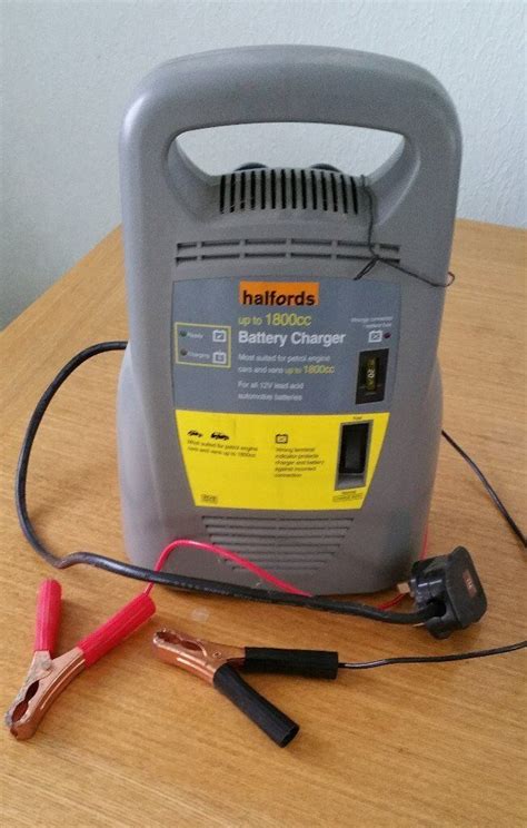 Halfords Battery Charger | in Aylesbury, Buckinghamshire | Gumtree