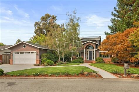 Saratoga, CA Real Estate - Saratoga Homes for Sale | realtor.com®