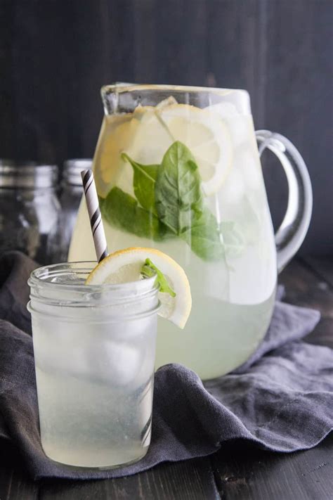 Basil Lemonade - Sweetphi