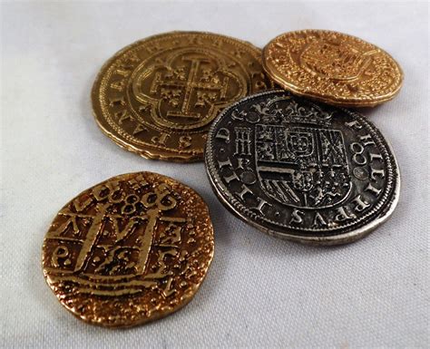 Superb Replica Spanish Gold & Silver Doubloons/Pieces of Eight I am ...