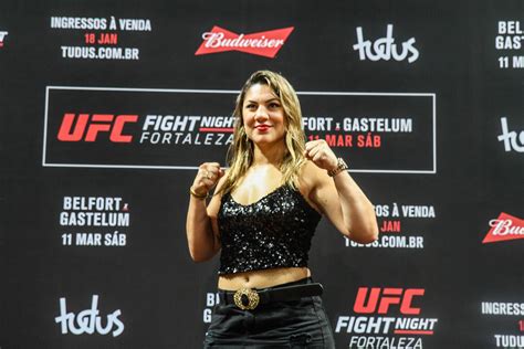 Bethe Correia promete "luta da vida" e sonha com bônus no UFC Fortaleza | UFC ® - News