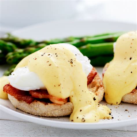 Easy Eggs Benedict | FaveHealthyRecipes.com