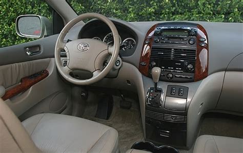 Interior Toyota Sienna 2004 | Psoriasisguru.com