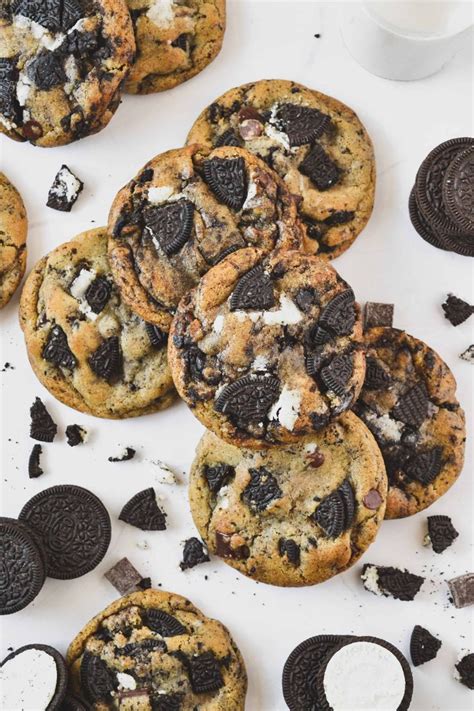 Crushed Oreo Chocolate Chip Cookies | Oreo stuffed chocolate chip ...