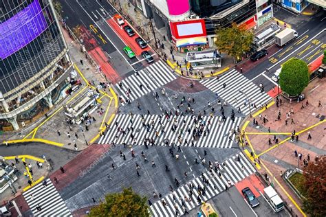 Shibuya Crossing, Tokyo, Japan. — Stock Photo © masterlu #60544859