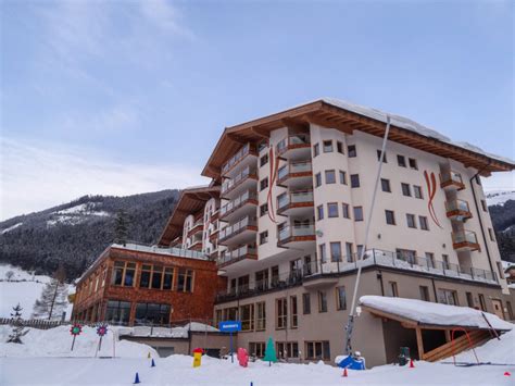 The ultimate guide to best family ski resorts in Europe with kids ...