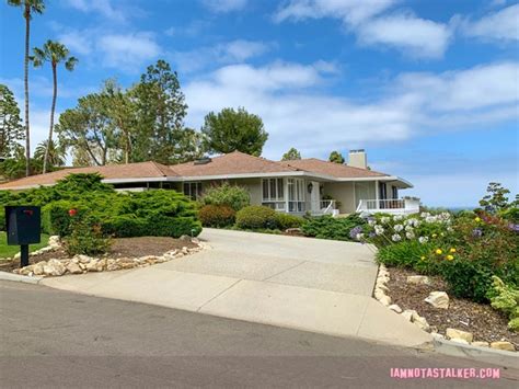 Betty’s La Jolla Shores House from “Dirty John: The Betty Broderick Story” – IAMNOTASTALKER