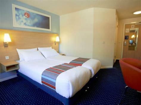 Hotel Travelodge Chessington Tolworth – Discount Code | 2021