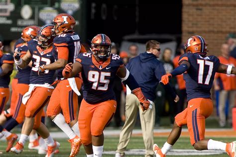 Illinois Football Roster Review: Defensive Line