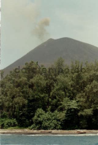 gunung krakatau - DATATEMPO