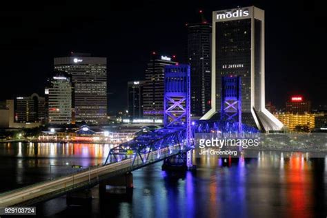 106 Jacksonville Skyline Night Stock Photos, High-Res Pictures, and ...