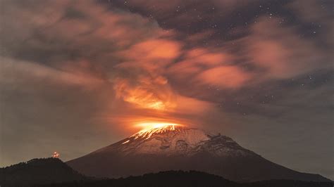 Popocatépetl volcano near Mexico City spews ash as evacuation plans are ...