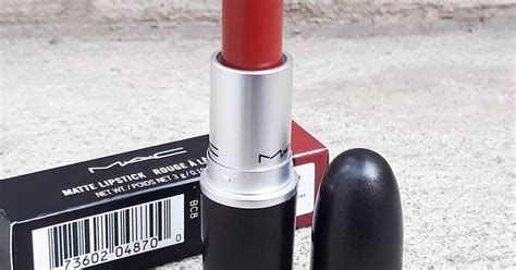 Random Beauty by Hollie: Mac Matte Lipstick in Marrakesh Swatch