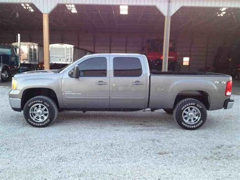 Chevy and GMC Duramax Diesel Forum - Anyone with Steel Grey Metallic trucks