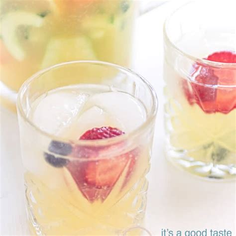 Virgin Pimm's mocktail recipe - By Andrea Janssen