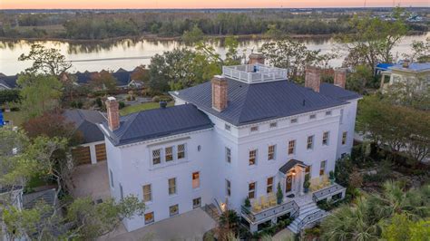 A Historic Mansion in Wilmington, North Carolina - Mansion Global