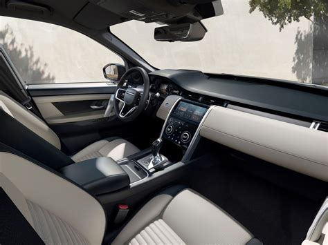 2023 Land Rover Discovery Sport: 105 Interior Photos | U.S. News