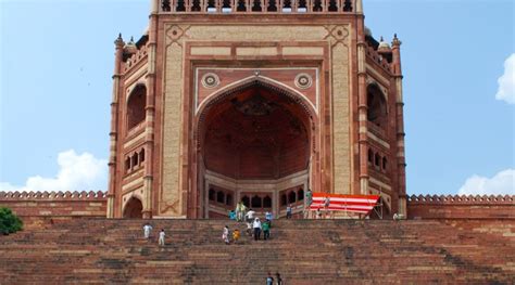 Buland Darwaza | Fatehpur Sikri | History | Fact | Design and Visiting Time