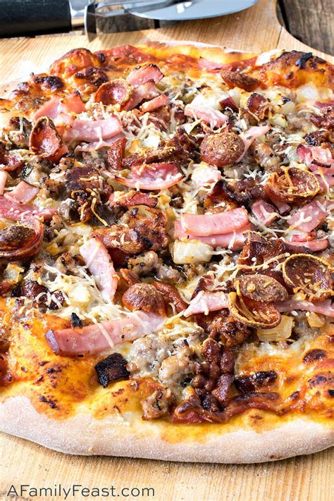 Meat Lover’s Pizza - A Family Feast®