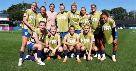 England's touching gesture to Lionesses ahead of crunch Women's World Cup clash - Mirror Online