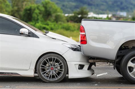 4 Important Things to Do After a Rear End Collision - Stacyknows