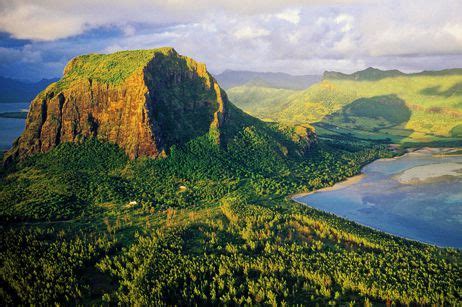 Le Morne Brabant (Mauritius) - Guide to a UNESCO World Heritage Site - Mauritius Attractions