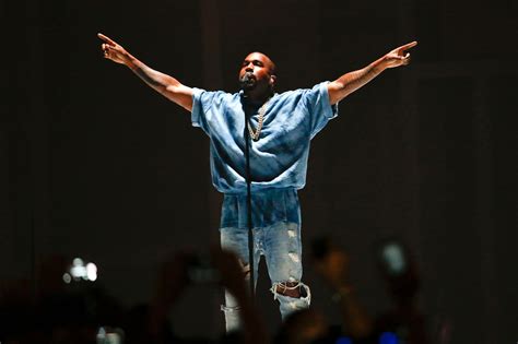 Kanye West Performing at 2016 Watermill Center Summer Benefit Gala | HYPEBEAST