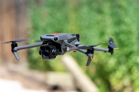 Drones Vs. Traditional Cameras: A Comparison - Drone Nastle