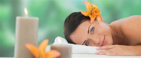 Give the Gift of Relaxation From the Best Massage Parlour in Delhi