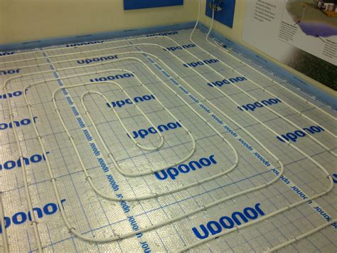 Uponor Underfloor Heating Thermostat - Carpet Vidalondon