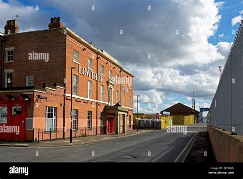 The Lowther Hotel on Aire Street, Goole, East Yorkshire, England UK Stock Photo - Alamy