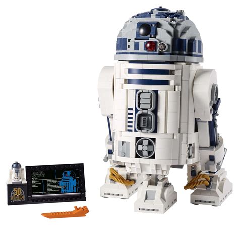 LEGO Reveal Biggest Ever Buildable R2-D2 - Bossk's Bounty