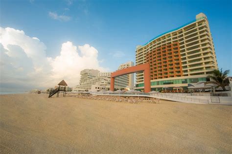 BEACH PALACE ALL INCLUSIVE - Updated 2022 Prices & Resort (All-Inclusive) Reviews (Cancun, Mexico)