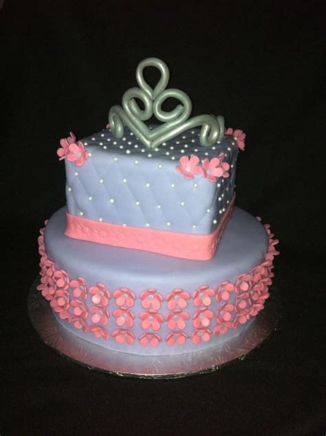 Tiara Cake - CakeCentral.com