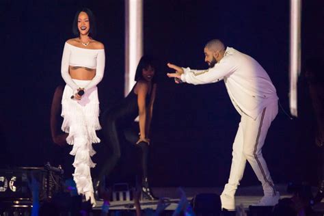 Rihanna and Drake Are Officially Dating Again