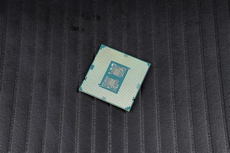 Intel 10th Gen Comet Lake-S Core i7 & Core i5 CPUs Benchmarks Leak